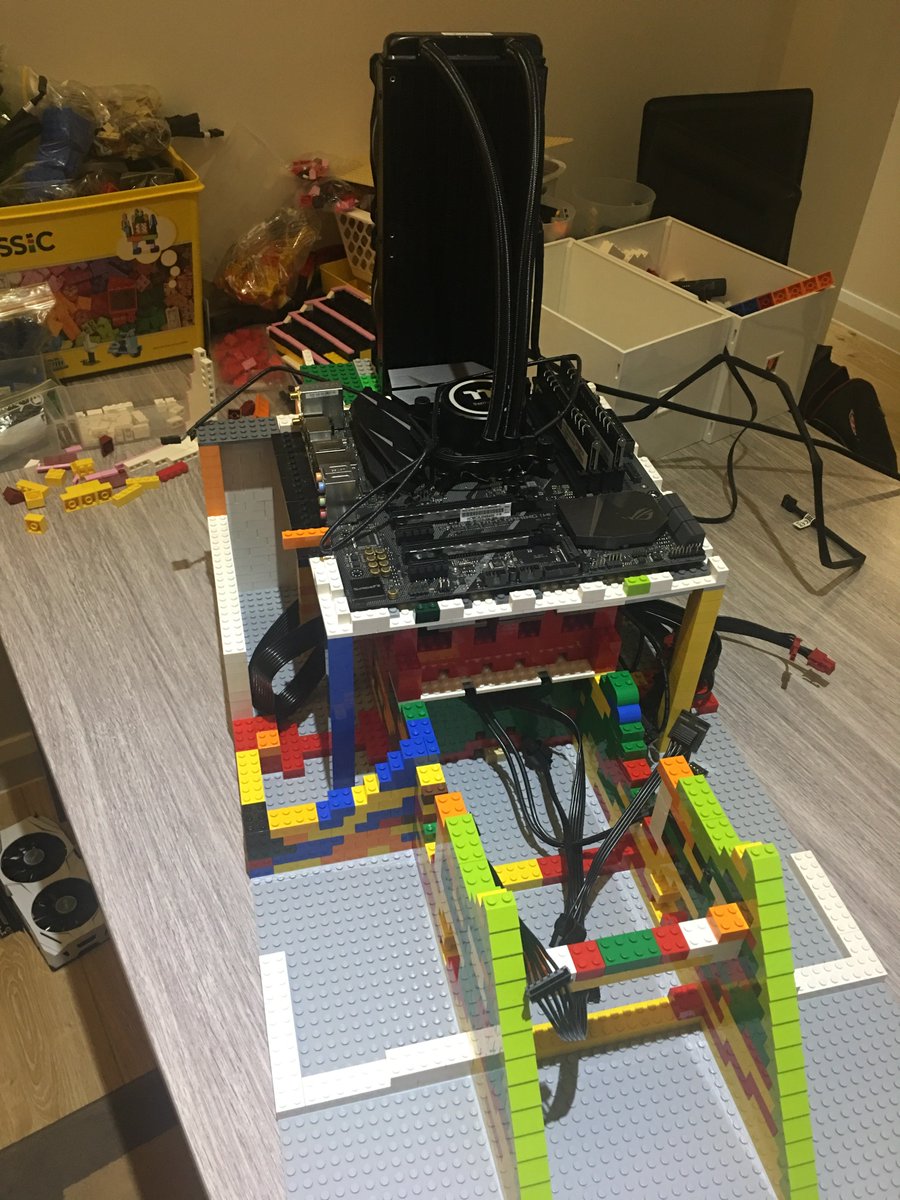 mrthermal's tweet image. Sooo, #ThermalCompound is coming along NICELY! This build will be HUGE, massive thanks to @ThermaltakeAU &amp;amp; @ASUSAU for hooking the build up with amazing goodies!