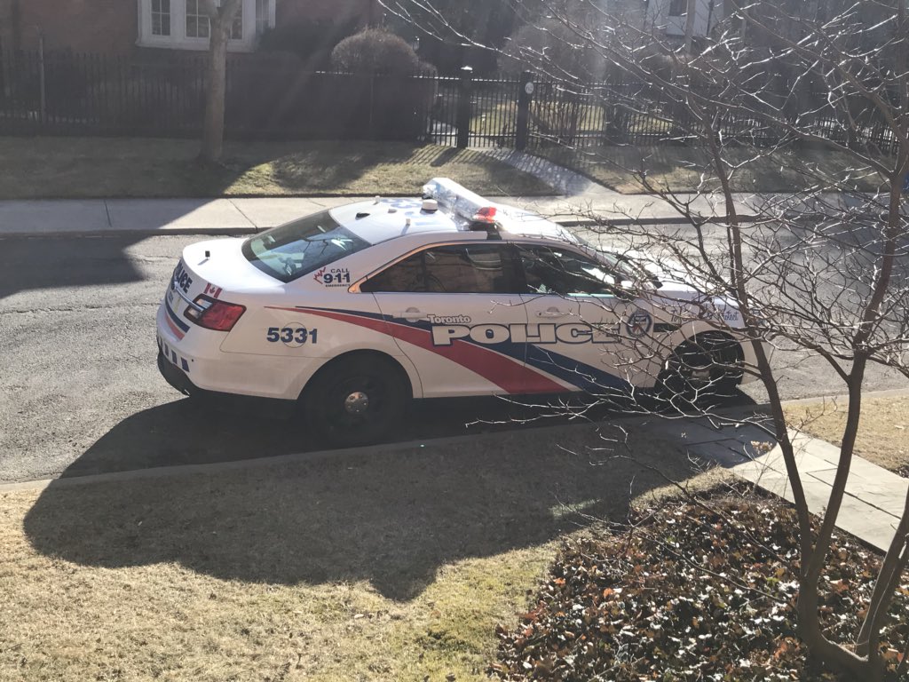 AlexLiComms's tweet photo. FIRST DAY back officially as a front line officer! Excited to hit the road again with my new platoon. Traded my office for this mobile one. Busy day already! Everything feels the same as before, but with newer technology!! #BackToTheGrind #PrimaryResponse @TorontoPolice #PRU #TPS https://t.co/2wiZwXxUk1