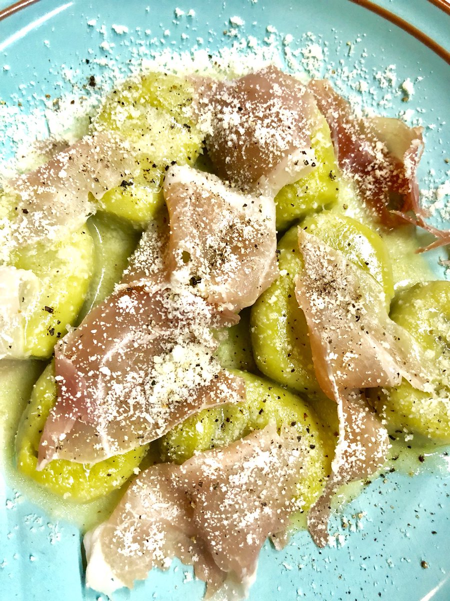イタリア料理とワインのお店ottonove オットノーヴェ ウスイエンドウ の ニョッキ 生ハム添え レモン風味の バターソース Ottonove Ottonove北新地 北新地イタリアン 淀屋橋イタリアン 堂島浜 肉バル 野菜バル ワイン酒場 イタリアン酒場