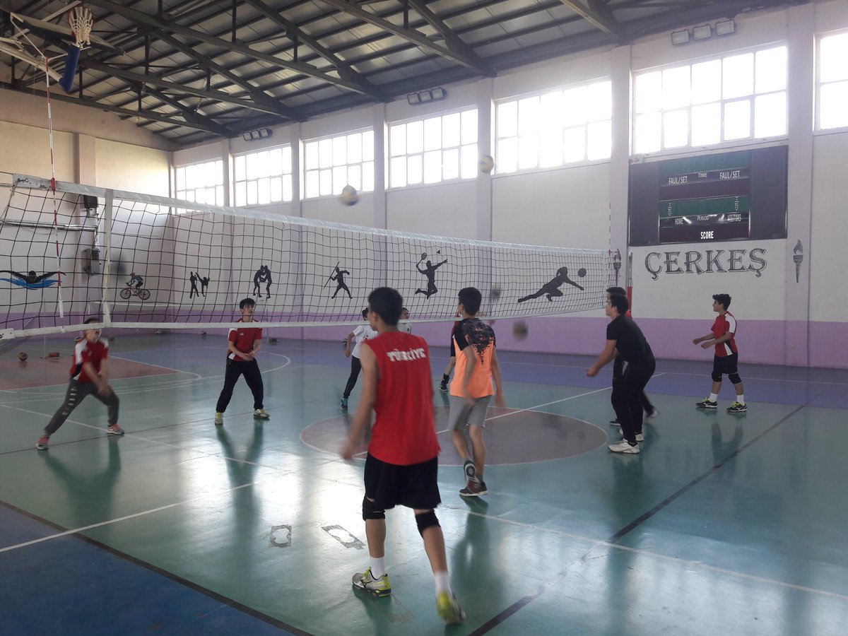 HalilYuceer32's tweet photo. Anadolu Yildizlar Ligi Yari Final Voleybol Maclarina Hazirliklara Takimimiz Tam Kadro Devam Ediyor...
@Cerkes_GHSIM @Cankiri_GHSIM @OA_Bak @mehbaykan https://t.co/SRmvtK9BTn