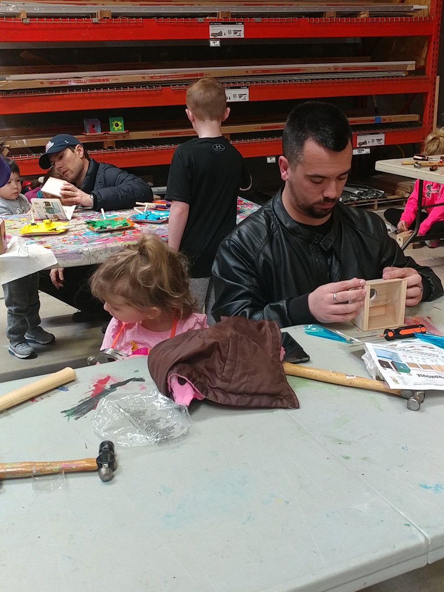 KKamberger's tweet photo. Great kids workshop! https://t.co/nBmzfbCcDk