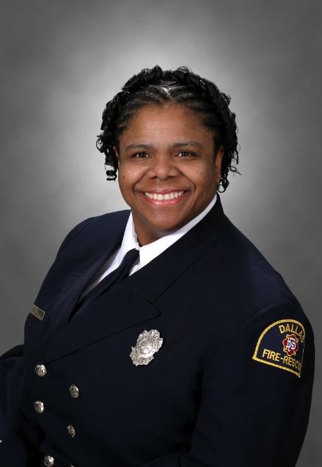 typewriterninja's tweet photo. Her funeral service is this morning: Angie Wilson, pioneering Dallas fire official, loved her career, 'always saw the rainbow' https://t.co/ShtJmIQmv9 https://t.co/muJKuoawJQ