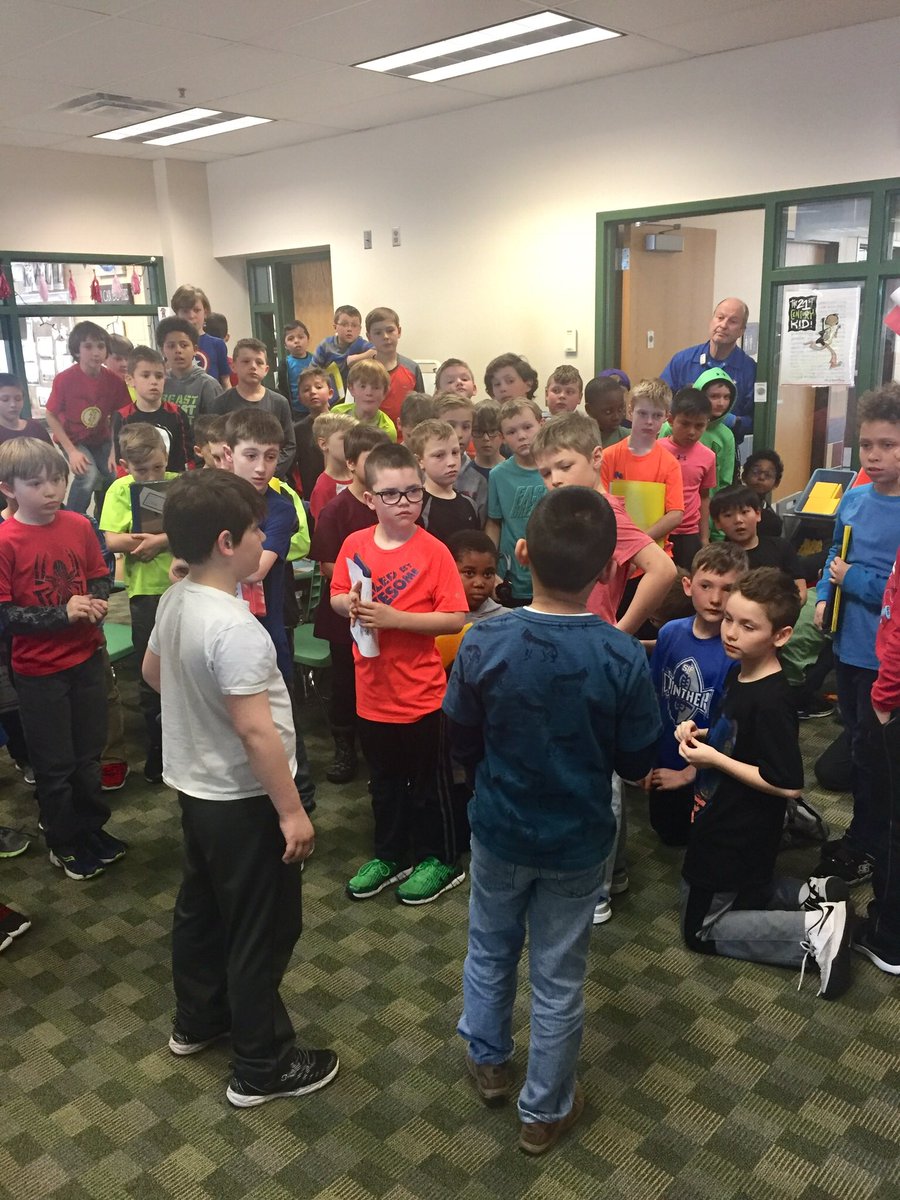 erstalsberg's tweet photo. When your peer speaks from his heart about respect and the pride he has for his school, you listen! ❤️#SLPPantherProud #NPpride https://t.co/2PMNPoQDWj