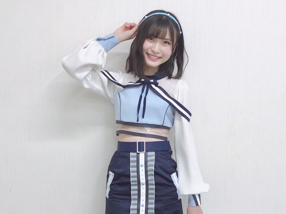 seina_fuku48's tweet image. 『 Teacher Teacher』
初めて選抜として
自分の位置と自分の衣装で出演できて
本当に嬉しかったなぁ。。
水色の衣装とってもお気に入り。
#きょうのせいちゃん
#TeacherTeacher