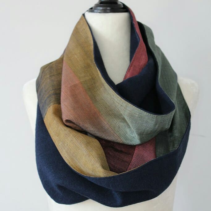 dandarah_store's tweet photo. Double-faced #infinityscarf with one side made of #multicolored #moiré and the other side of jersey. #Handmade by women #artisans. Wear also as a fancy #infinityshawl. Shop different colors @ https://t.co/FAm1iIjPbn
#socent #handcrafted #ethicalfashion #chooseartisan #artisanat https://t.co/V94t85nO6e