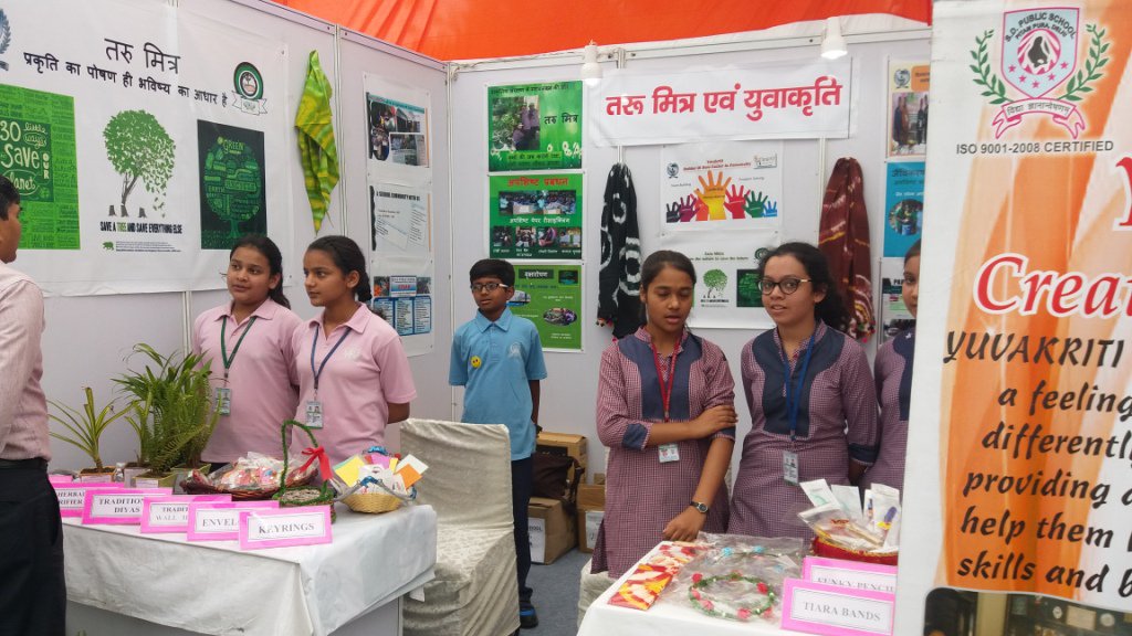 rajeshpadmar's tweet photo. RSS Sarasanghachalak Dr Mohan Bhagwat inaugurated 3-day exhibition by students of various institutes across the nation, on Educational Initiatives and new innovative methods in Educational System, at Gandhi Smruti and Darshan Samiti, New Delhi. https://t.co/Exb71sbata