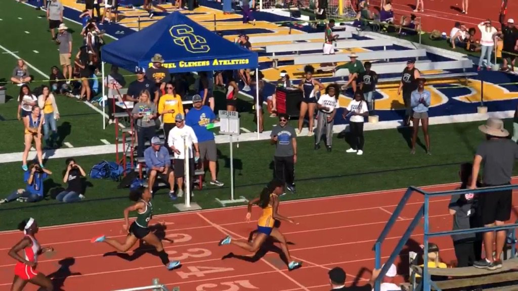 ClemensTrack's tweet photo. Congrats to the Lady Buffs who qualified for area last night at the District 27-6A Championships. https://t.co/QnoDgYUpzW