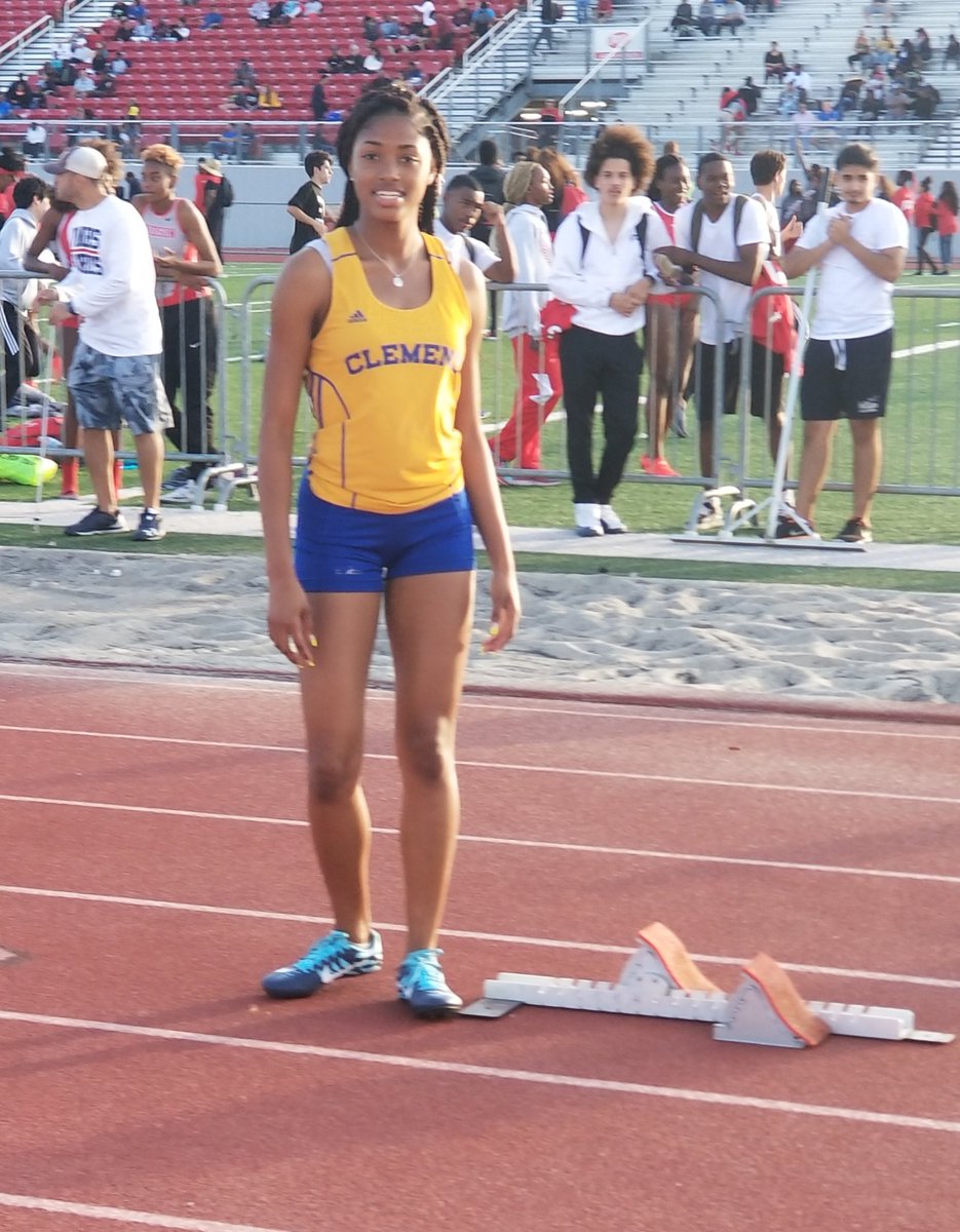 ClemensTrack's tweet photo. Congrats to the Lady Buffs who qualified for area last night at the District 27-6A Championships. https://t.co/QnoDgYUpzW