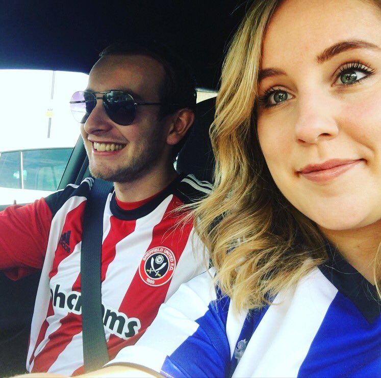 AbbieGostelow's tweet photo. @predictorbet @steelershockey @PanthersIHC The playoffs and the Sheffield Steelers mean neutral ground me and my fiancé @JS_Hancock #PredictorBetVIP #Block7 https://t.co/t9SCIX4px6