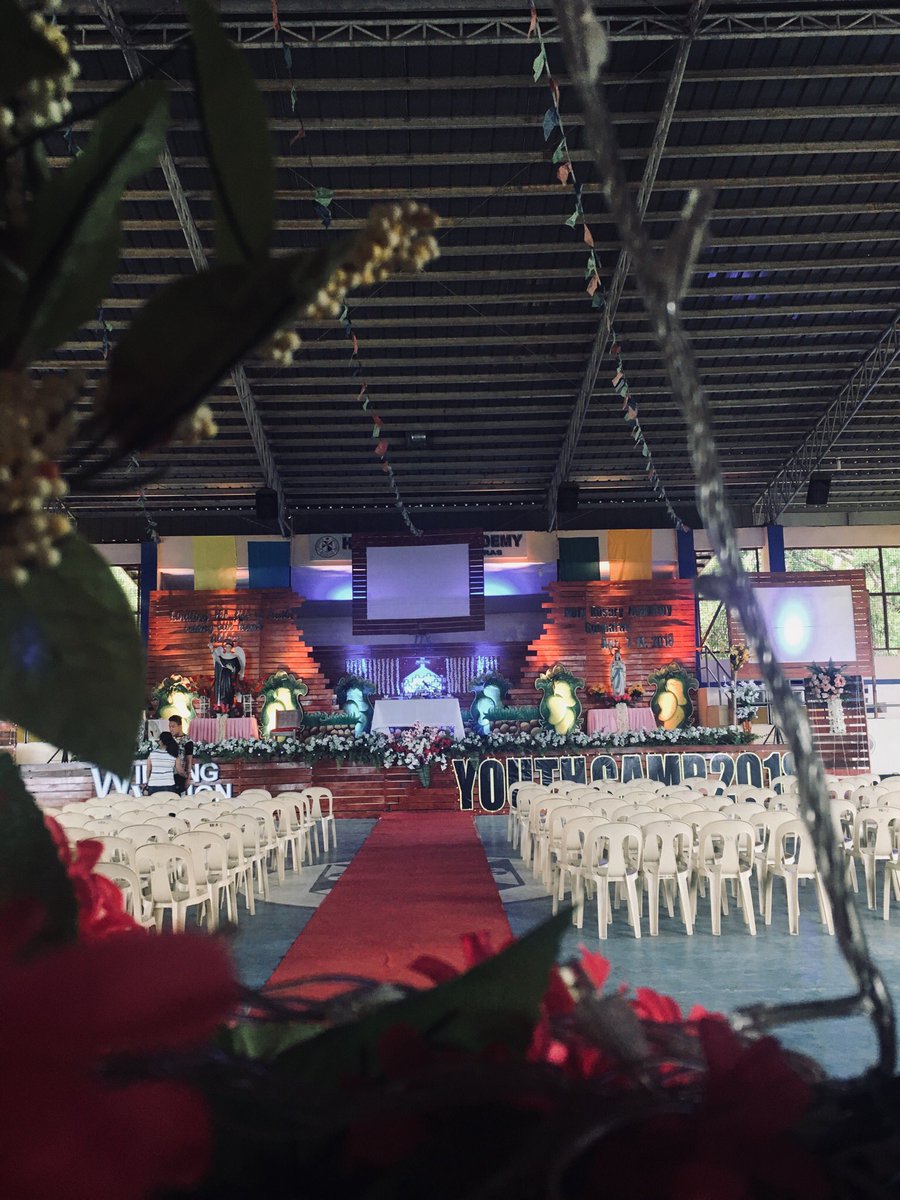 angelageonanga's tweet photo. Nostalgic 😭 Its good to be here, nkakamiss ang DomNet❤️
#DYGYOUTHCAMP2018
#DomNetYouthSummerCamp2018
#DOMNETConnect
#DominicansAreWe
#GuimarasIsland https://t.co/3zH2Ld0Hmr