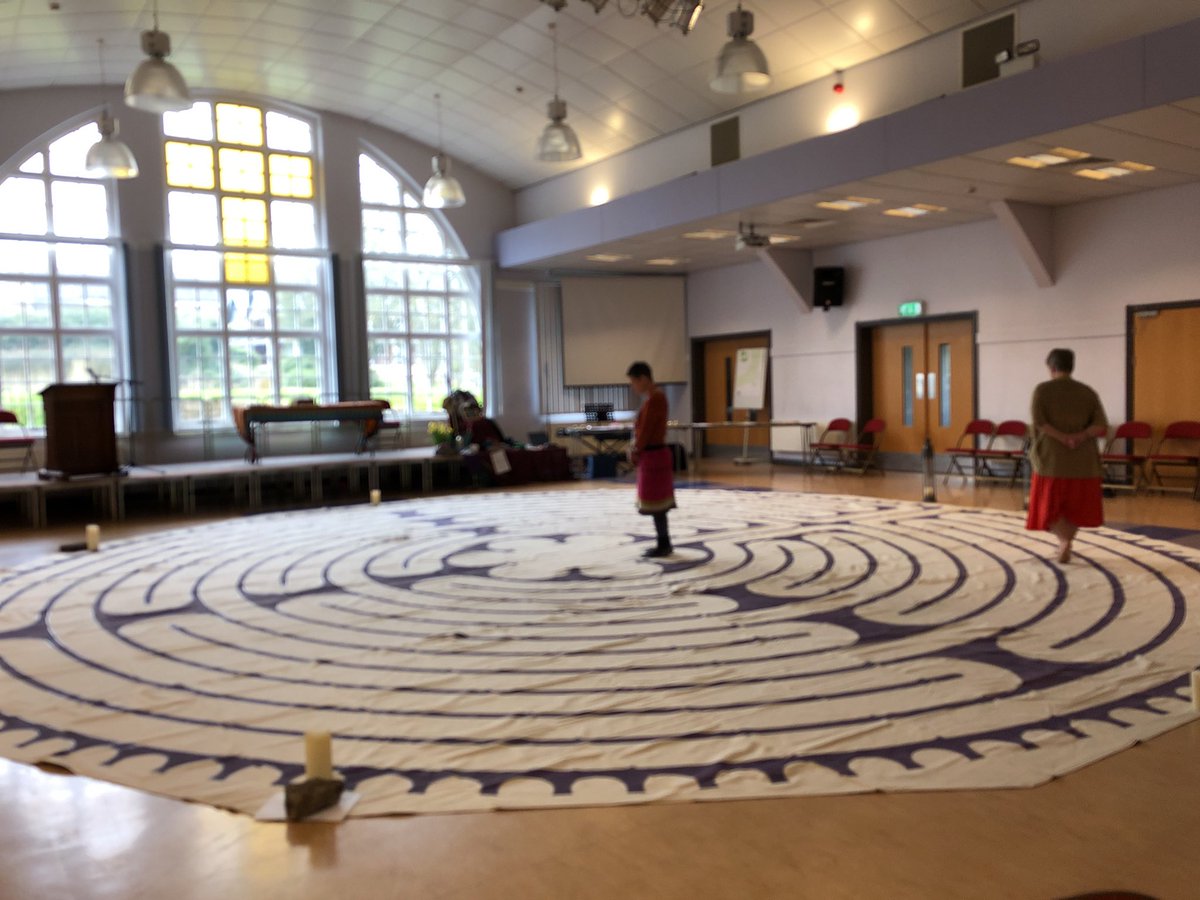 Siggy and <a href="/fidge/">Fiona Fidgin</a> are facilitating a labyrinth walk at <a href="/MethodistGB/">The Methodist Church</a> #tobeapilgrim conference with @ejillbaker love this space!