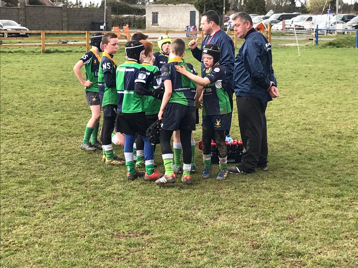 HinchAthyTour's tweet photo. team talk! https://t.co/CG04IlXnOp