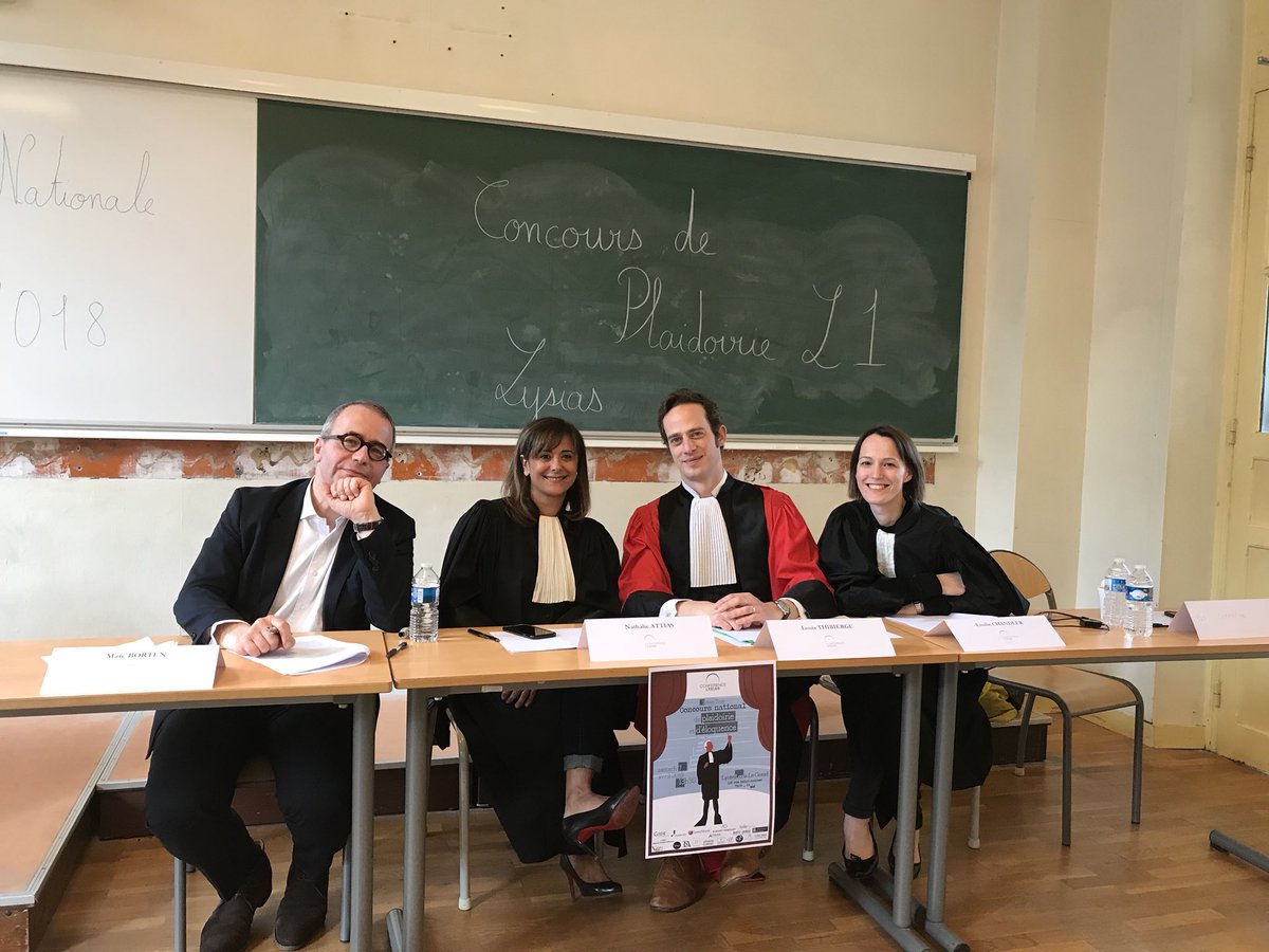 Bravo aux valeureux candidats L1 et L2 qui sont venus s’essayer a l’exercice difficile de la plaidoirie au concours <a href="/LysiasNational/">Conférence Lysias</a> avec @thibierge_louis <a href="/EmilieChandler/">Emilie Chandler</a>