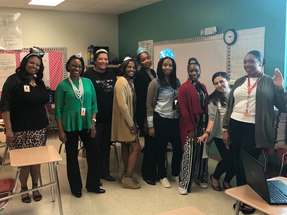 CherishPipkins's tweet photo. Finally rested from a tough, but meaningful week. Writing conferences, student goal-setting, discipline, eval feedback, spirit days, TELPAS, and our Friday Night Live! ❤️ the staff and students at HES! #houexceeds #hesforever @totstevenson @mls_casper https://t.co/ZnfIvRqJGO