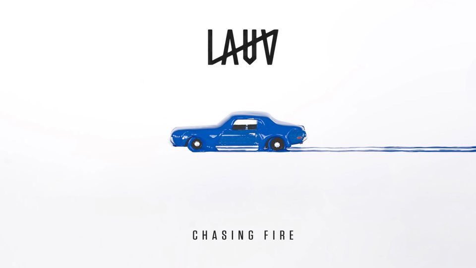 Rainieess's tweet photo. [TRANS] [#Golden_Child] [#Y] #I_like_me_better #Chasing_Fire #Lauv มาฟังด้วยกันเถอะ 🎧

©luminaurie https://t.co/nuIchfQACD