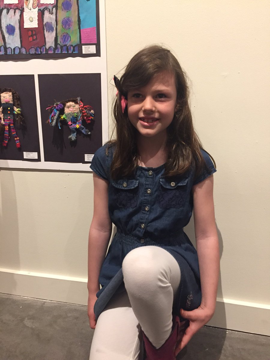 mayfield2220's tweet photo. Bridlewood’s incredible artists @BridlewoodES #besgameon https://t.co/tlG646H10U