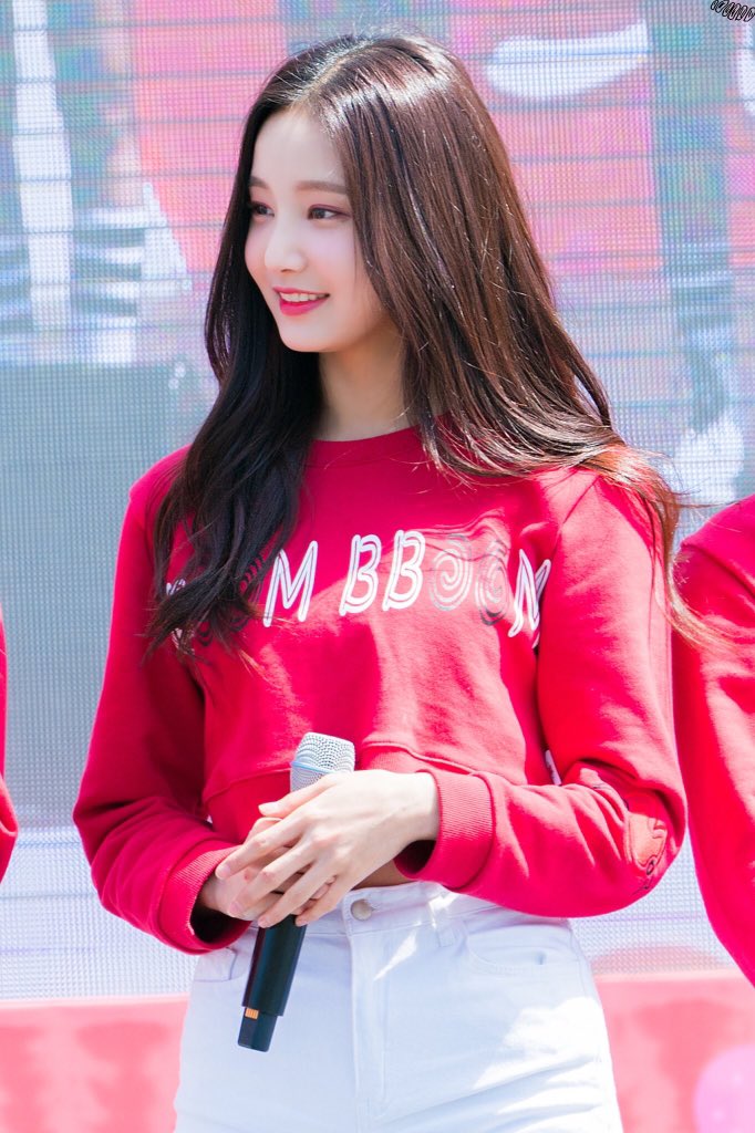 picsyeonwoo's tweet photo. https://t.co/8tmAINQ4Ts