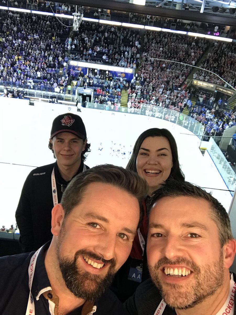 KrisAgland's tweet photo. #yay @cardiffdevils @toddkelman @cardiffran #Fragland #FrannyTakesSelfie #FrannyTakesAnotherSelfie #FrannyTakesNewsworthySelfie #FrannyIsWinningAtTwitterSelfies https://t.co/8wy6TD5DeK