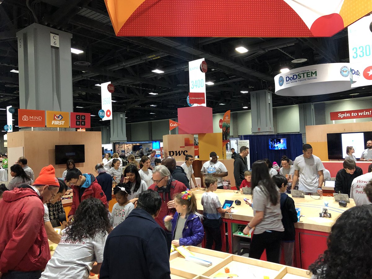 cespinal001's tweet photo. Working the PwC booth at the 2018 USA Science and Engineering Festival #SciFest https://t.co/Zs3MYbzlM7