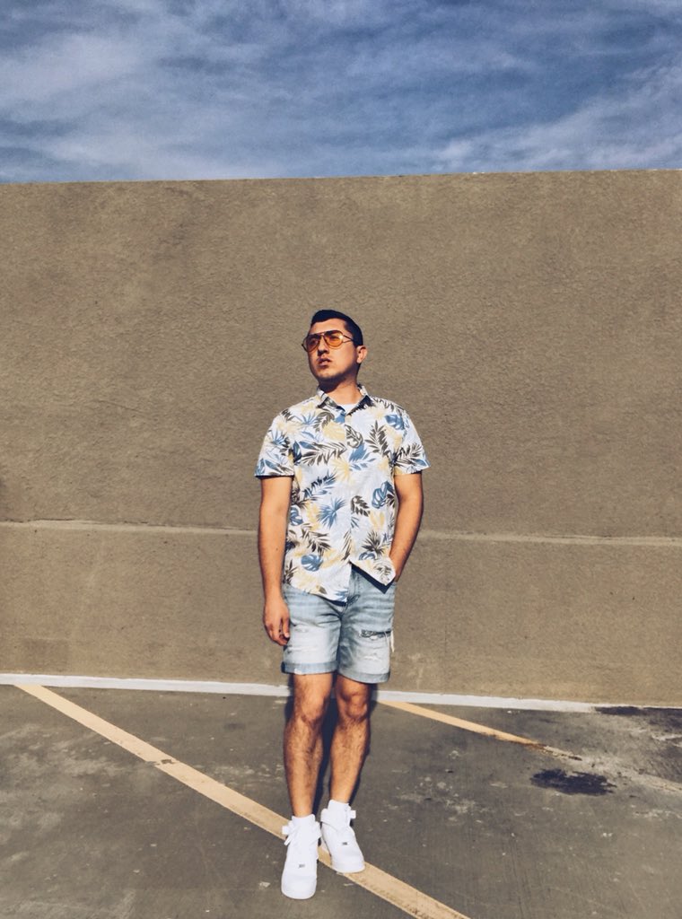 PatrickGDAmico's tweet image. Get your Spring fashion at @express!! 

instagram.com/p/BhP0fq-l8OC/

#ExpressPartner #ExpressLife #ExpressMen #Express #springfashion #mensfashion #menswear #menstyle #photography #instagram #fashionpost #mensfashionpost #tropical #love #sponsored #ad