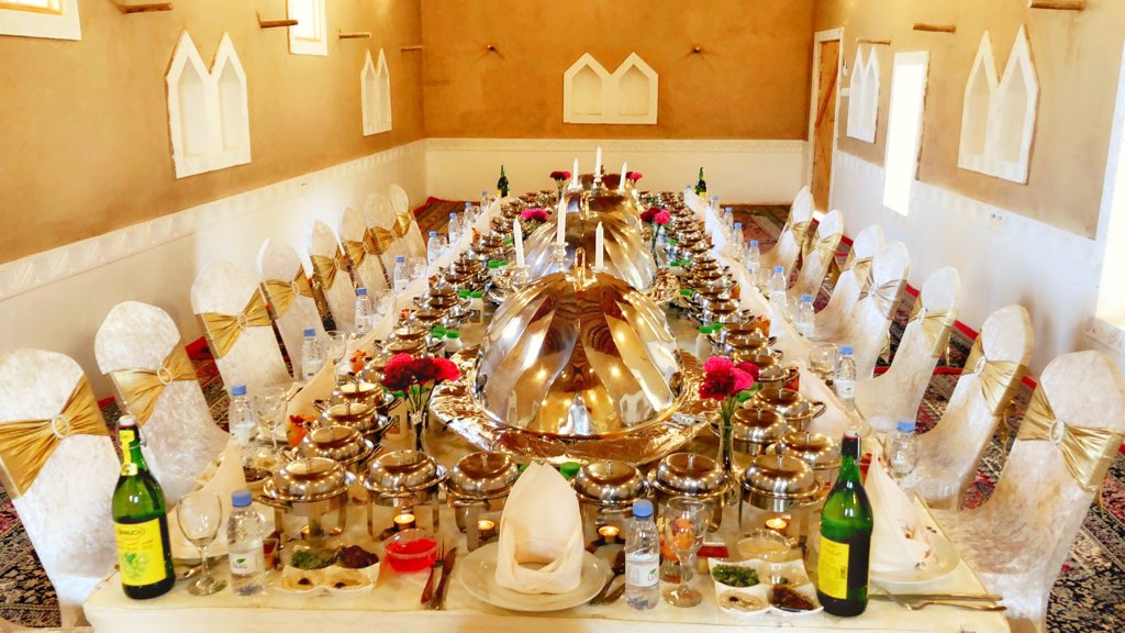 graphis0's tweet image. ضيافة اهالي #الخبراء لمساعد رئيس مطارات المملكه ومدير مطار الأمير نايف وبرفقتهم عدد من المسئولين في بلدة الخبراء التراثية بضيافة لجنة اهالي الخبراء #جرافس #بوفيهات #ملكية #مناسبات 0535505509 - 0533005717 #القصيم