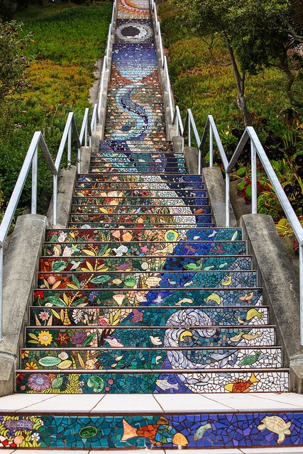 sanshui596's tweet photo. Tiled steps in San Francisco. #tiledsteps #mosaic #stairs #mosaicsteps #colours #themes #community #effort #sanfrancisco https://t.co/TJcfKMJFpy