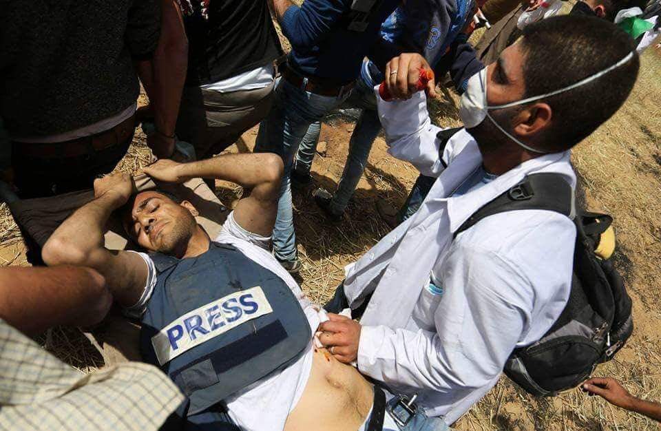 MeldjaAltair's tweet photo. @RTenfrancais La pseudo armée de lâche vise la presse étrangère aussi, mais silence radio des journalistes français. Si ça se passait en Turquie, l'info tournerait en boucle sur toutes les chaînes et tout les merdias. https://t.co/x2rte6BEpo