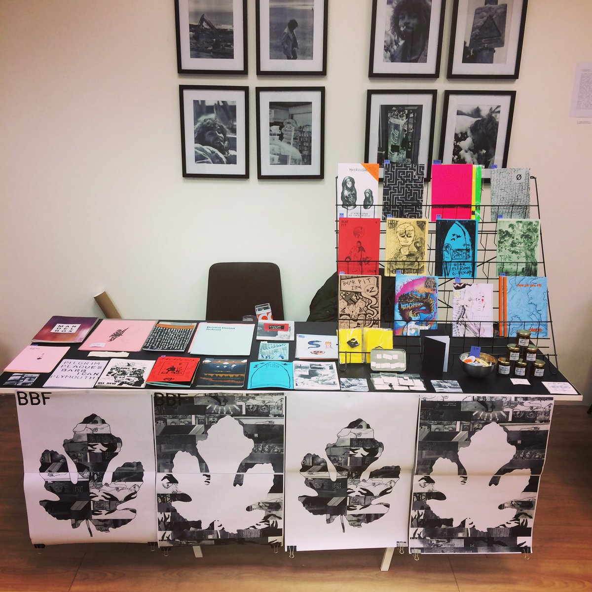 BrunswickFig's tweet photo. BBF at the Cardiff Art Book &amp; Zine Fair 👾👾👾 #zines #comics #selfpublishing #smallpress https://t.co/bCFQeT6uUR