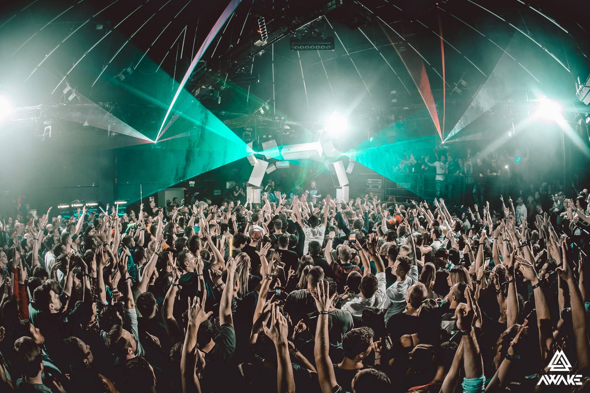 cosmicgate's tweet photo. Danke @bootshaus_club Köln! 🙏🏼 #AWAKE pics by @steinsohnimages https://t.co/f3HbnYvKEL