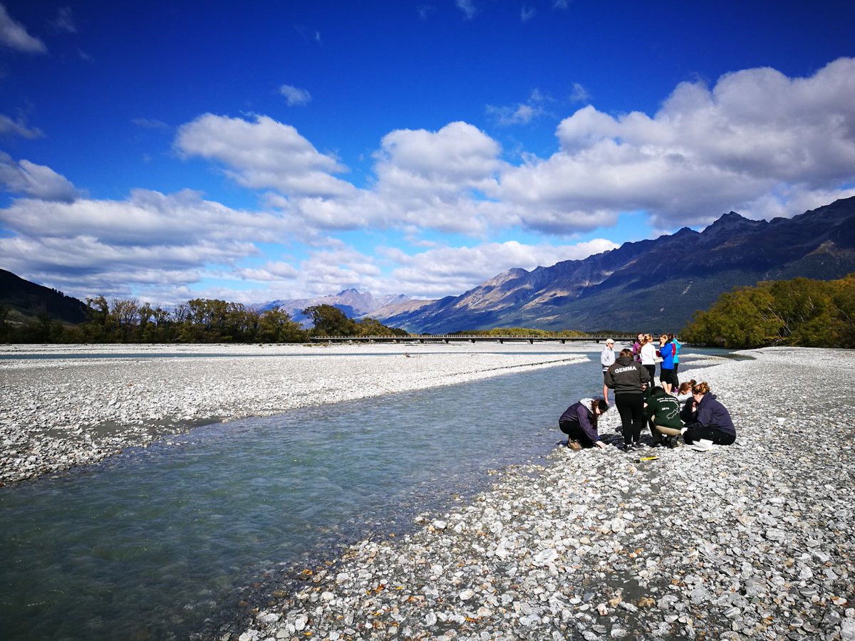 AU_DGES's tweet photo. It may be a little wet in Wales at the moment, but our students on the other side of the world seem to be enjoying some lovely Autumn weather along the Rees River, New Zealand #dgesinthefield #sedimentology #geomorphology #fluvialprocesses #loveaber https://t.co/XRiuM3YMIE