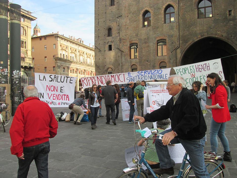 coalizione_bo's tweet photo. #7Aprile In piazza a #Bologna per la #GiornataMondialedellaSalute #health4all #dico32 #dirittoallasalute https://t.co/Z3Ef8IIwCE https://t.co/y0jkaI1QMo