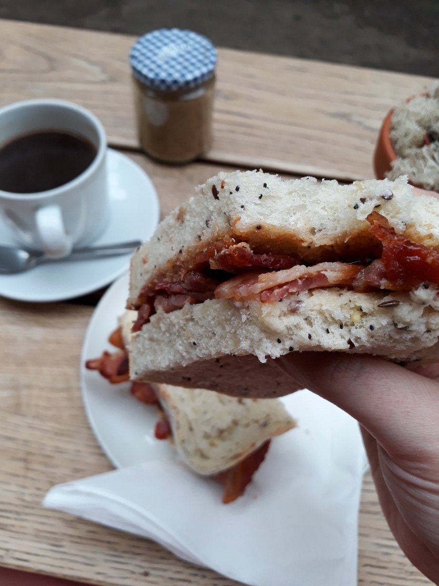 Guys, why didn't you tell me about the bacon sarnie at <a href="/AhhToots/">Tamarind</a> 😍