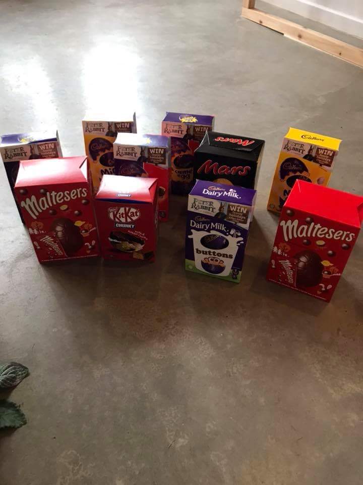 Bhamsg2016's tweet photo. So over Easter we had so much support with the donation of Easter eggs. Thank you so much!! We had a young boy who said "I want to give my chocolate to people who havnt  been given any" so that is exactly what he did. Thank you!! #easter #helpingothers #birminghamsupportgroup https://t.co/Nwb1vcOvoU