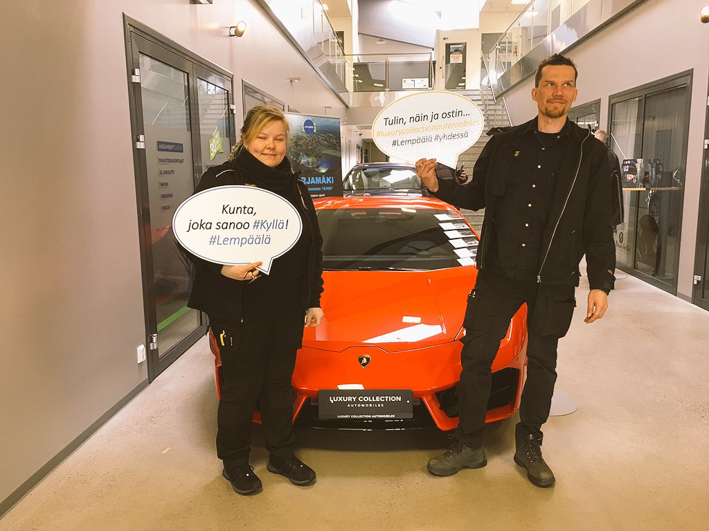 LempYrittajat's tweet photo. #Lempäälä'n yritysrastilla 4. iloista menoa #kyllä #yhdessä #yajot #tapahtuma #elämykset #luxurycollectionautomobiles https://t.co/cAp8UcnfKD