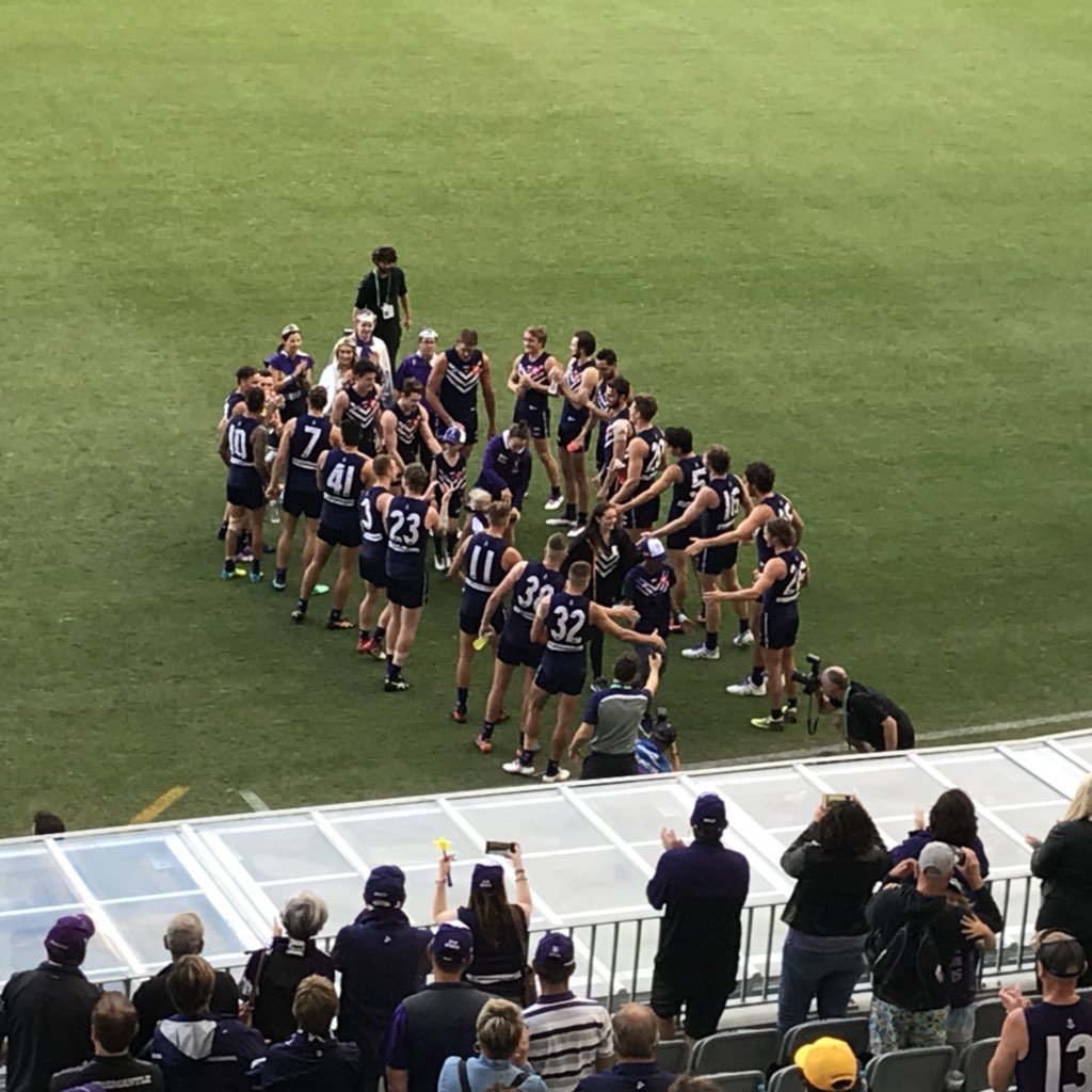 brianodonnell63's tweet photo. #StarlightPurpleHaze kids leading the @freodockers off today #highlight #foreverfreo @OptusStadium https://t.co/ArX9IhxstK