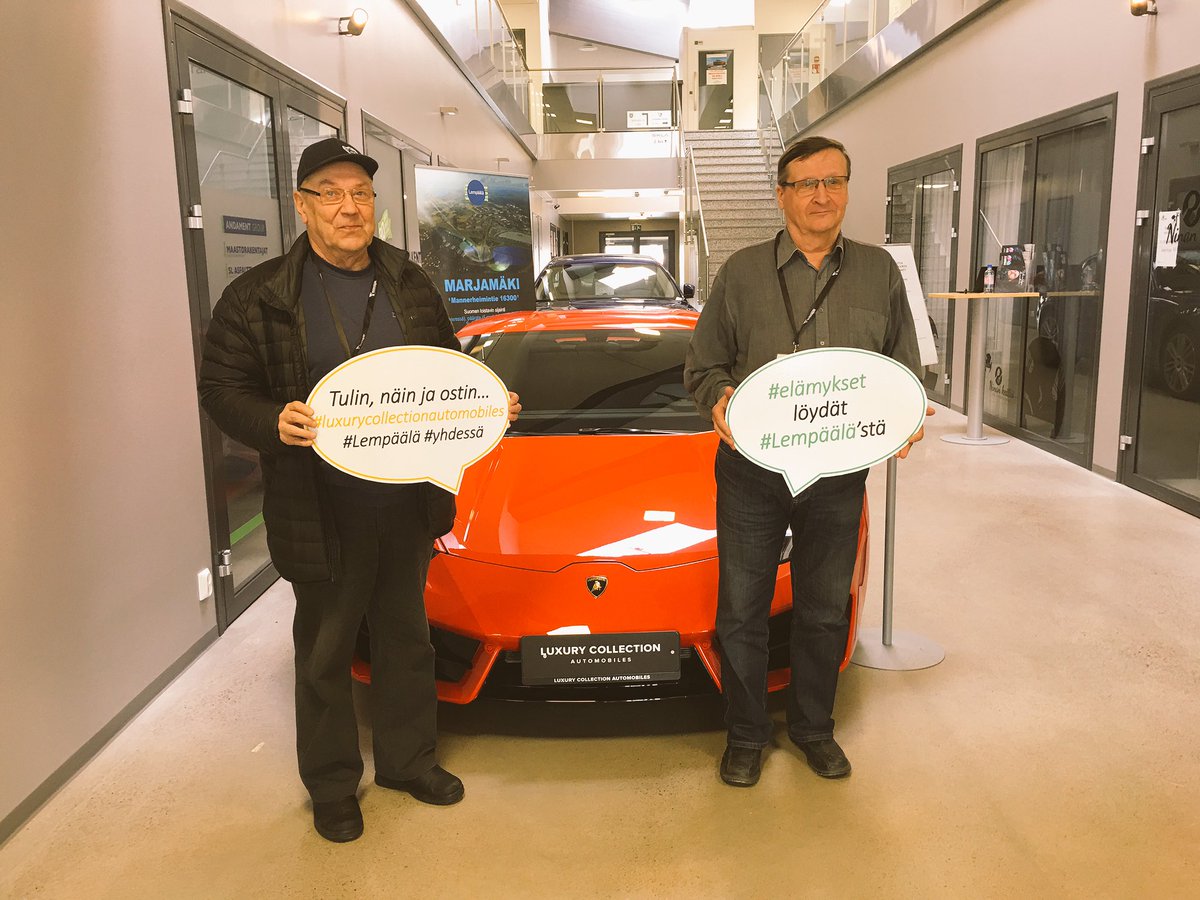 LempYrittajat's tweet photo. #Lempäälä'n yritysrastilla 4. rentoa tunnelmaa #kyllä #yhdessä #yajot #tapahtuma #elämykset #luxurycollectionautomobiles https://t.co/VTYb0d9E8i