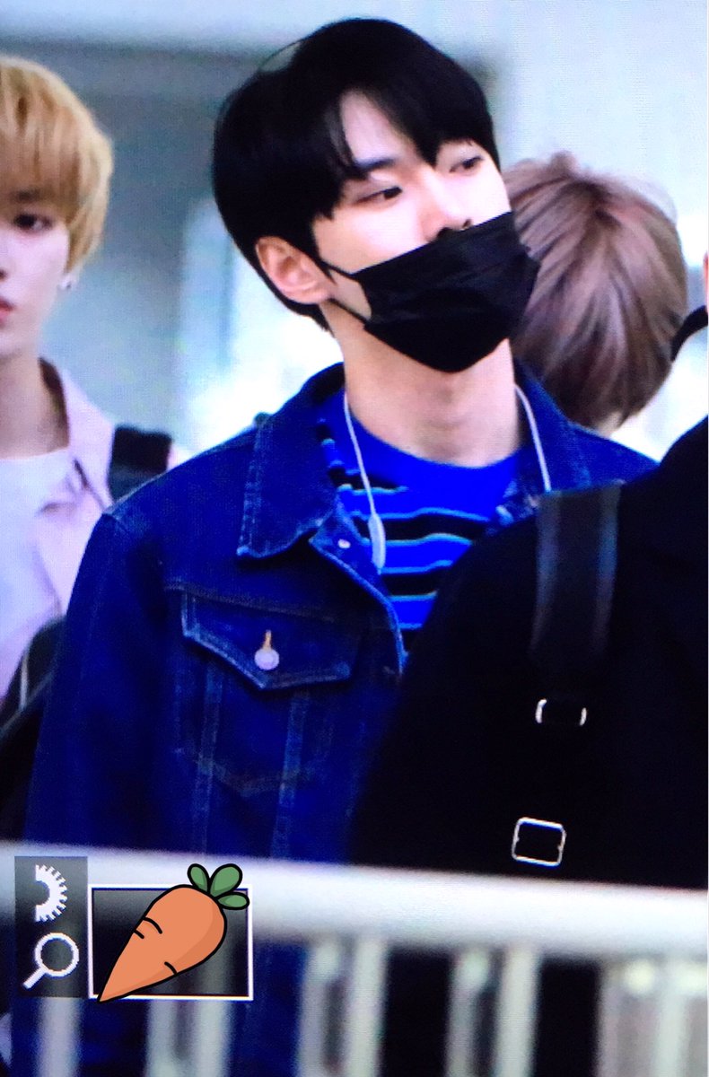 Carrot_DY's tweet photo. #NCT127 #도영 #DOYOUNG
180407 KIX 출발 https://t.co/7sS0jfpBoR