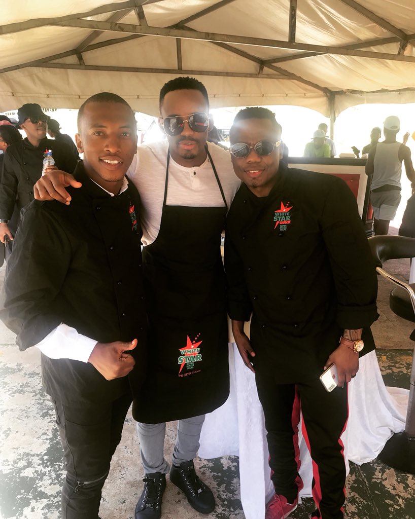 Dumi_MkokstadSa's tweet photo. #ladydbirthdaydrive #whitestar
With Donald and Bearings
GREAT DAY but had to go join my #TSHATHA11 mates for a Game at Westville campus
#ULWANDLA https://t.co/X9fN4A8glI
