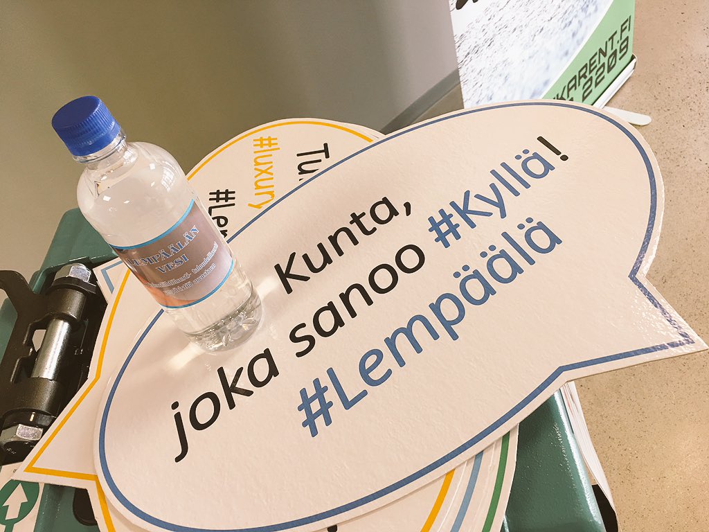 LempYrittajat's tweet photo. #Lempäälä'n yritysrastilla 4. kävi tänään 42 autokuntaa #kyllä #yhdessä #yajot #tapahtuma #elämykset #luxurycollectionautomobiles https://t.co/ir7hsh313n