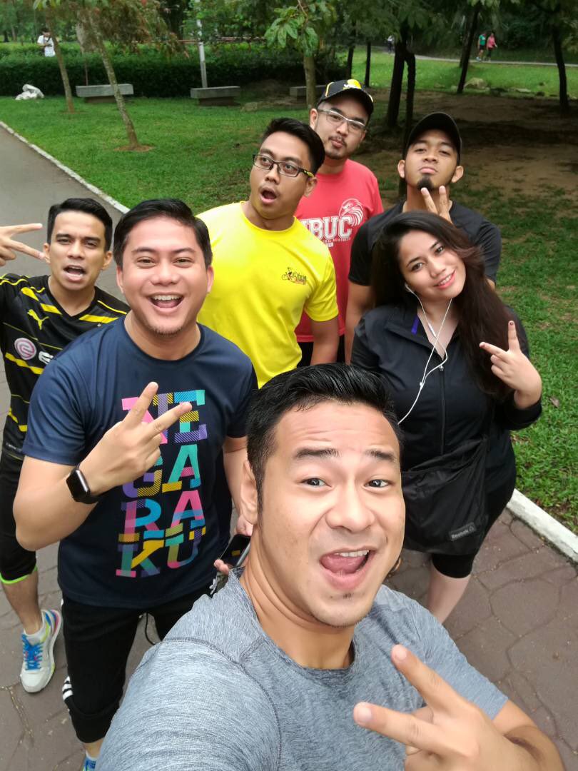 engkuazmin's tweet photo. Sabtuday with this crazy @ahgroup17 #BaminAndCo. #CWAforLife https://t.co/eQdZdBsmZN
