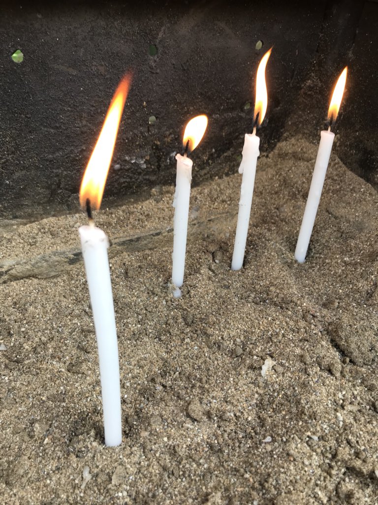 philabouzeid's tweet photo. في منزل السيدة العذراء مريم الذي بناه يوحنا الرسول بعد موت السيد المسيح على الصليب وحيث اوصاه بها.
مكان تاريخي ومعلم ديني مسيحي حافظ عليه الاتراك بشكل ممتاز يستحقون التحية والتقدير. ونزوره مع شركة الميدل ايست التي سمحت لنا بعيش هذه التجربة الفريدة والمميزة. #MeaMoments #Mary 🙏🏻 https://t.co/tfRUVf0Cjh