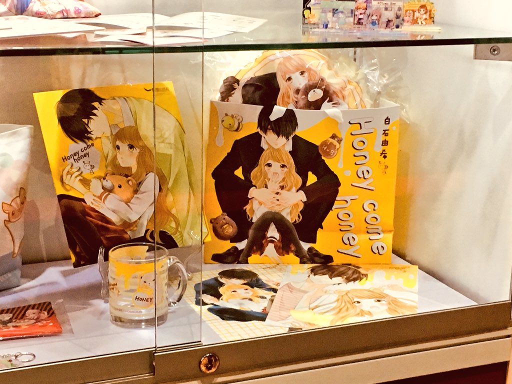 会場には大きな看板やボードの展示、コーナーやオリジナルグッズを販売していただいてました♪あとあのトリの特典つきコミックスも販売されてたけど撮り忘れてしまった?
いつも素敵なグッズを作ってくださる長鴻出版様、ありがとうございます✨