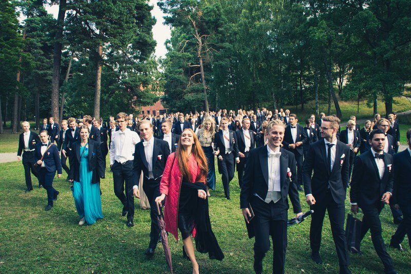 womengineer's tweet photo. Mitt namn är Ylvali. Det är jag på bilden i den rosa kappan, på väg till en finsittning på #KTH. Finn ett fel! 

Juste! Var är alla tjejer?

Vi tjejer behövs i ingenjörskåren för att öka innovationskraften, så idag är det jag som peppar tjejer på https://t.co/PWHKwxSH5x
Ses där! https://t.co/soiUeetWgl