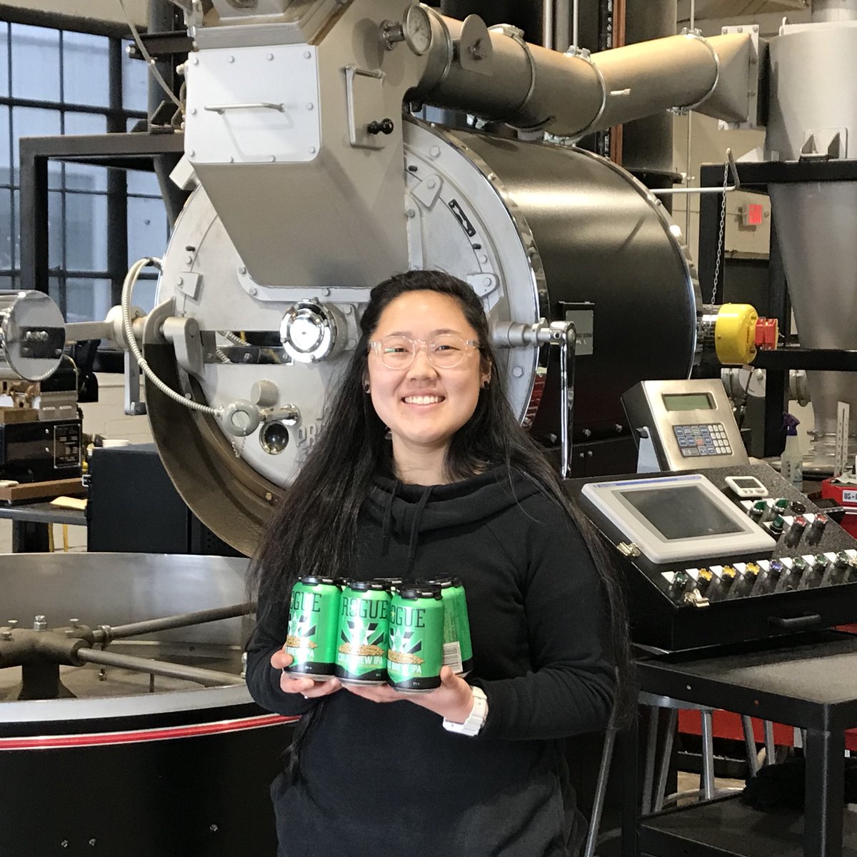 RogueAles's tweet photo. We surprised our neighbors @coavacoffee with Cold Brew IPA and Cold Brew 2.0. Be sure to check them out in Portland and San Diego. #RogueFreeBeerFriday #ColdBrewIPA #ColdBrew2 https://t.co/uAUtwaTvZN