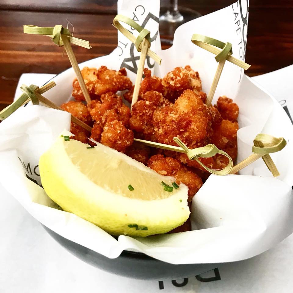 ulmenstein's tweet photo. Burger&Lobster spreads happiness with its generous Happy Hour beverages and Bar Bites! @burgerlobsterSA #under39rand https://t.co/ey2bK3dDFi https://t.co/JcedNV3UMd