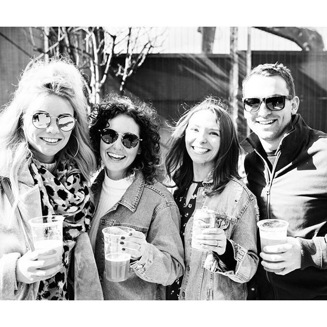 L2theBetts's tweet image. When it’s the weekend and you surround yourself with wonderful people #itdoesntgetanybetter #squad #tbhpost #weekendvibes #independentbirminghamfestival ift.tt/2qaYSgK