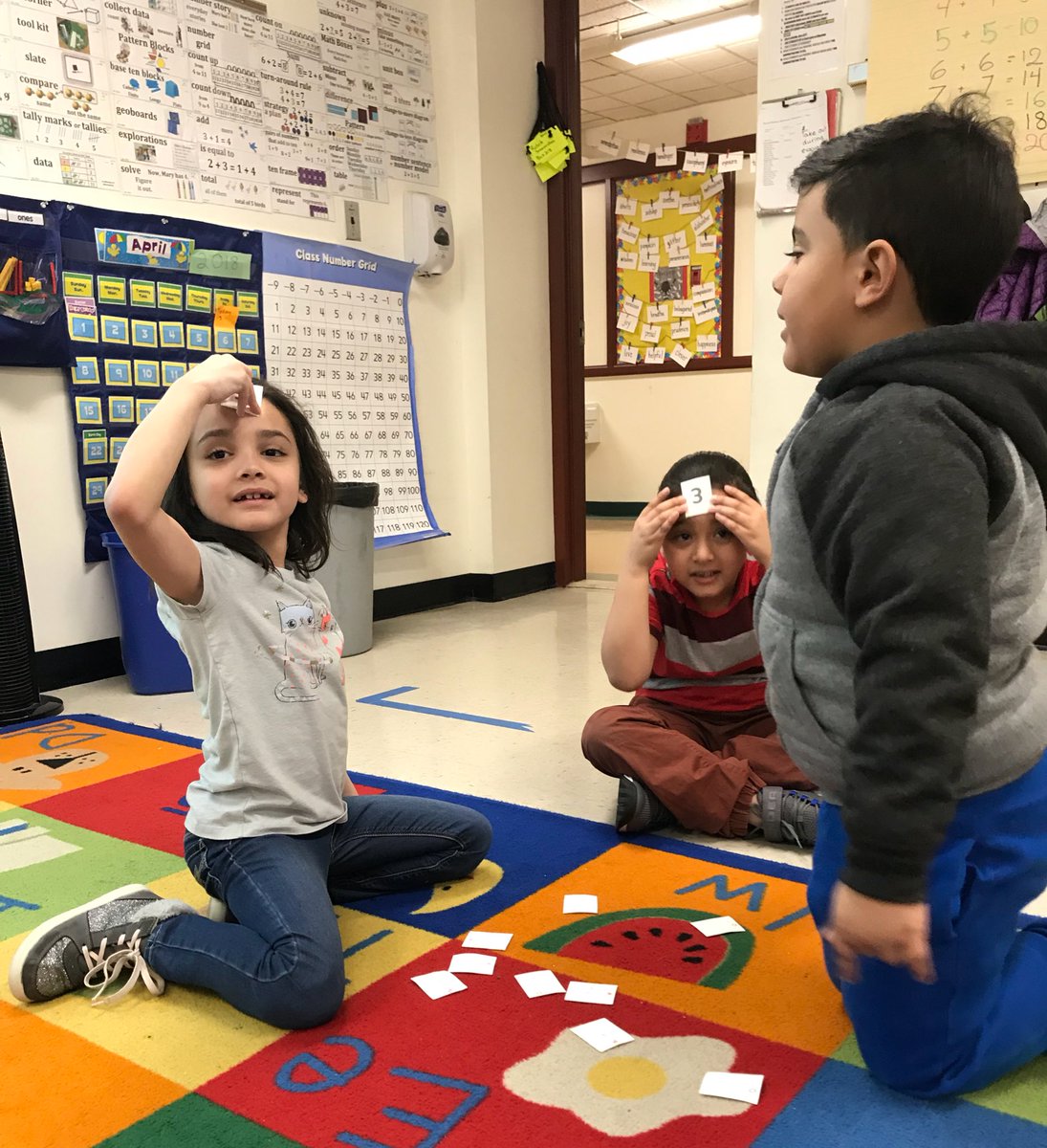 MrsFebbraio's tweet photo. #rm44 practicing our date writing skills and playing Salute during math https://t.co/Wu1aP7RnRE
