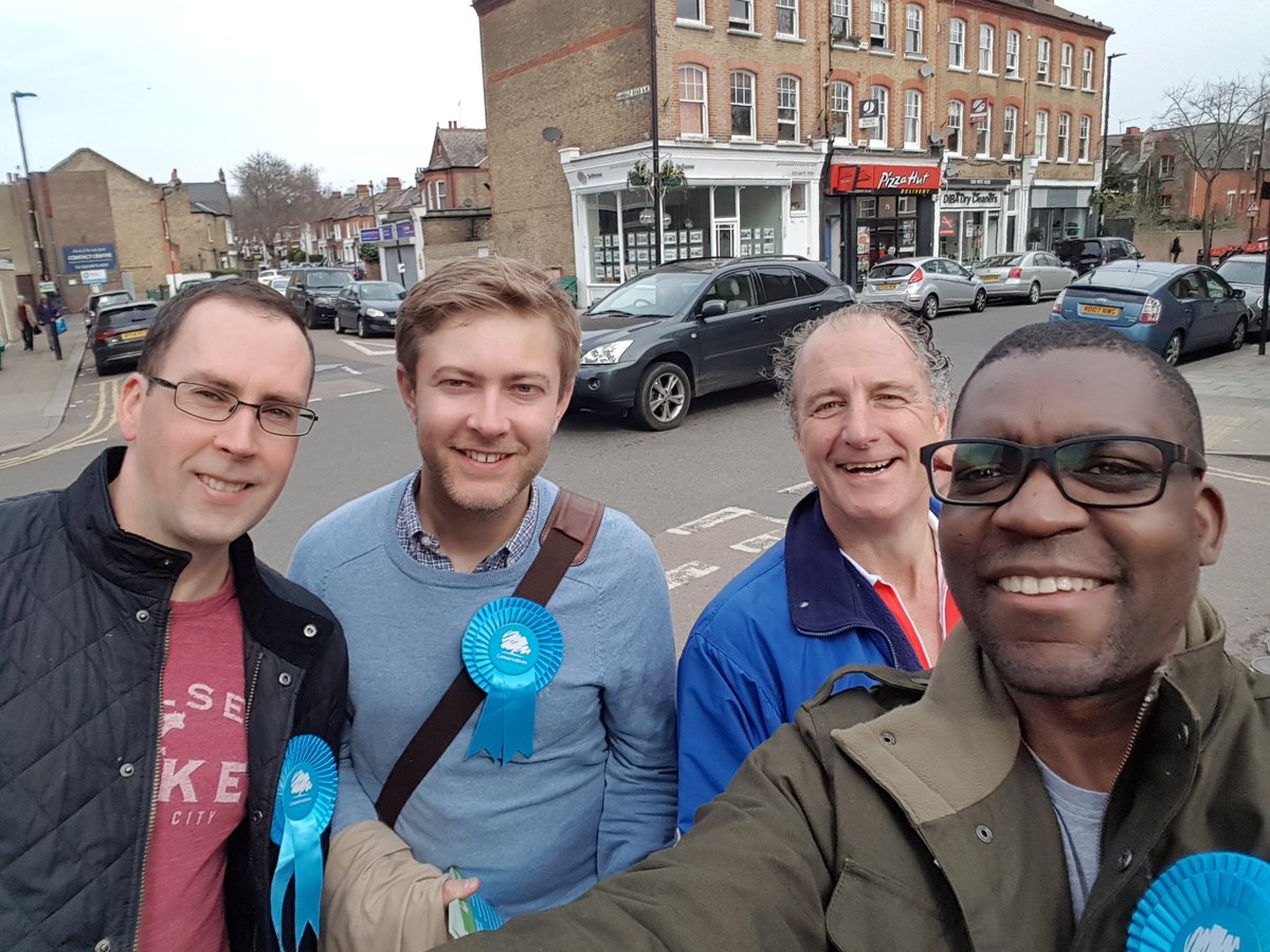ClaphamConservs's tweet image. Great day out in #ClaphamCommon. Fantastic support on the doorsteps from residents. #3-5-18 #TimBriggs #DavidFrost #LeslieMaruziva