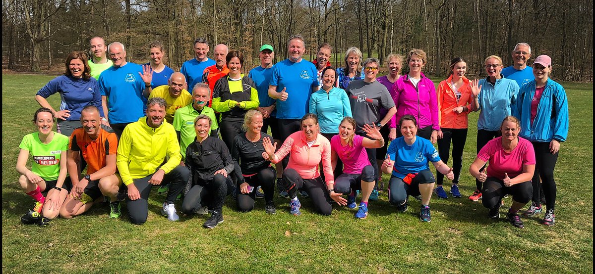 Martijn_Mensink's tweet photo. Heerlijke clinic mogen verzorgen voor de dames en heren van atletiek vereniging AV Veluwe in Apeldoorn.
Een clinic waar het eens niet gaat over prestatie en pr’s maar gewoon over rustig ademhalen en het trainen van de Aandacht spier 🧐 https://t.co/u2qf1Lh2eU