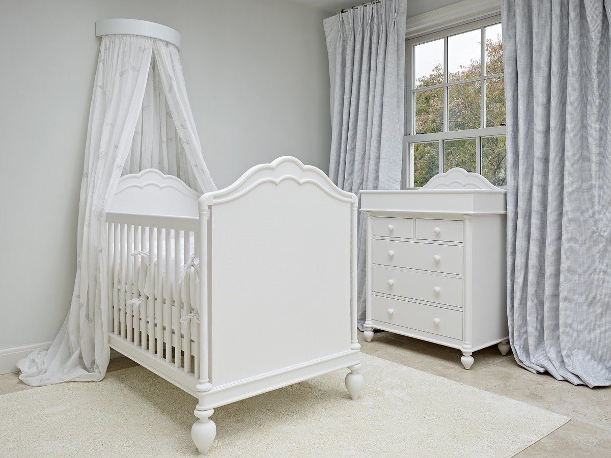 royal baby cot